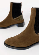 swatch_Khaki 4ccccees forma ena chelsea boot