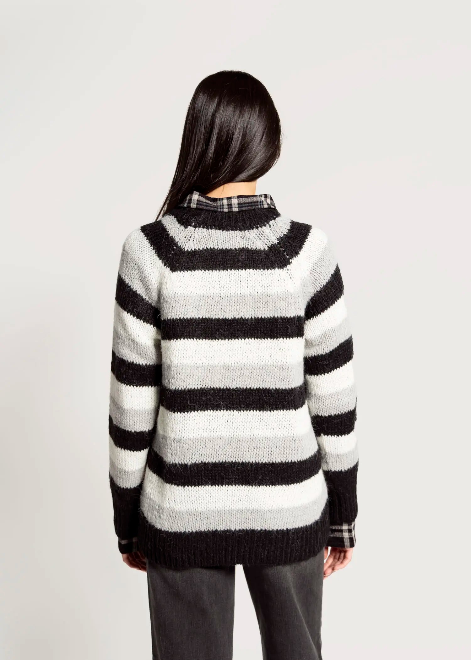 swatch_grey picture this sweater apparel