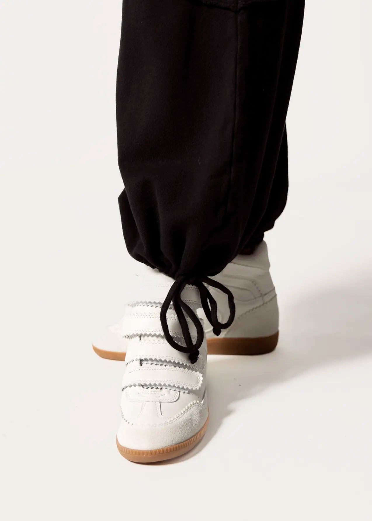 swatch_white scarlet velcro sneaker shoes