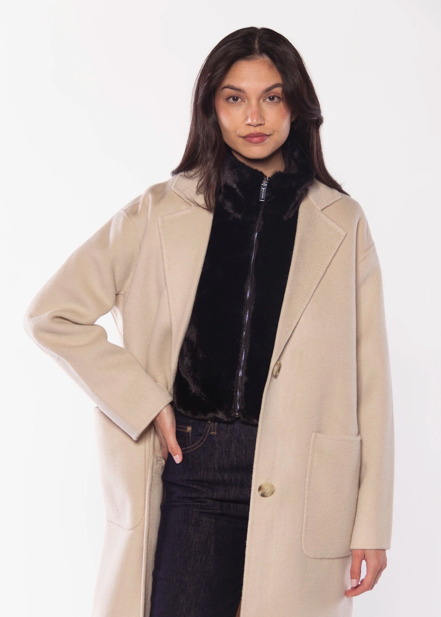 swatch_Black nura jacket insert