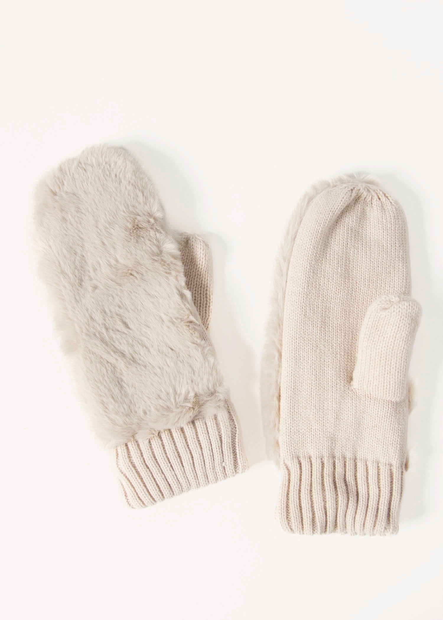 swatch_Birch oxo faux fur mittens