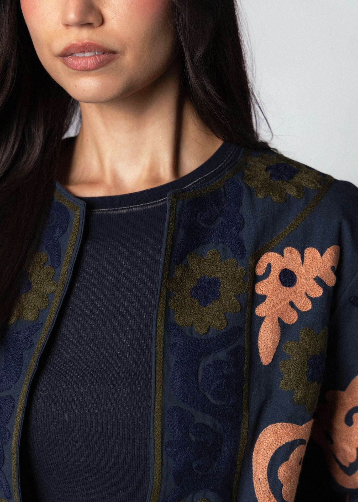 swatch_Navy embroidered cotton jacket