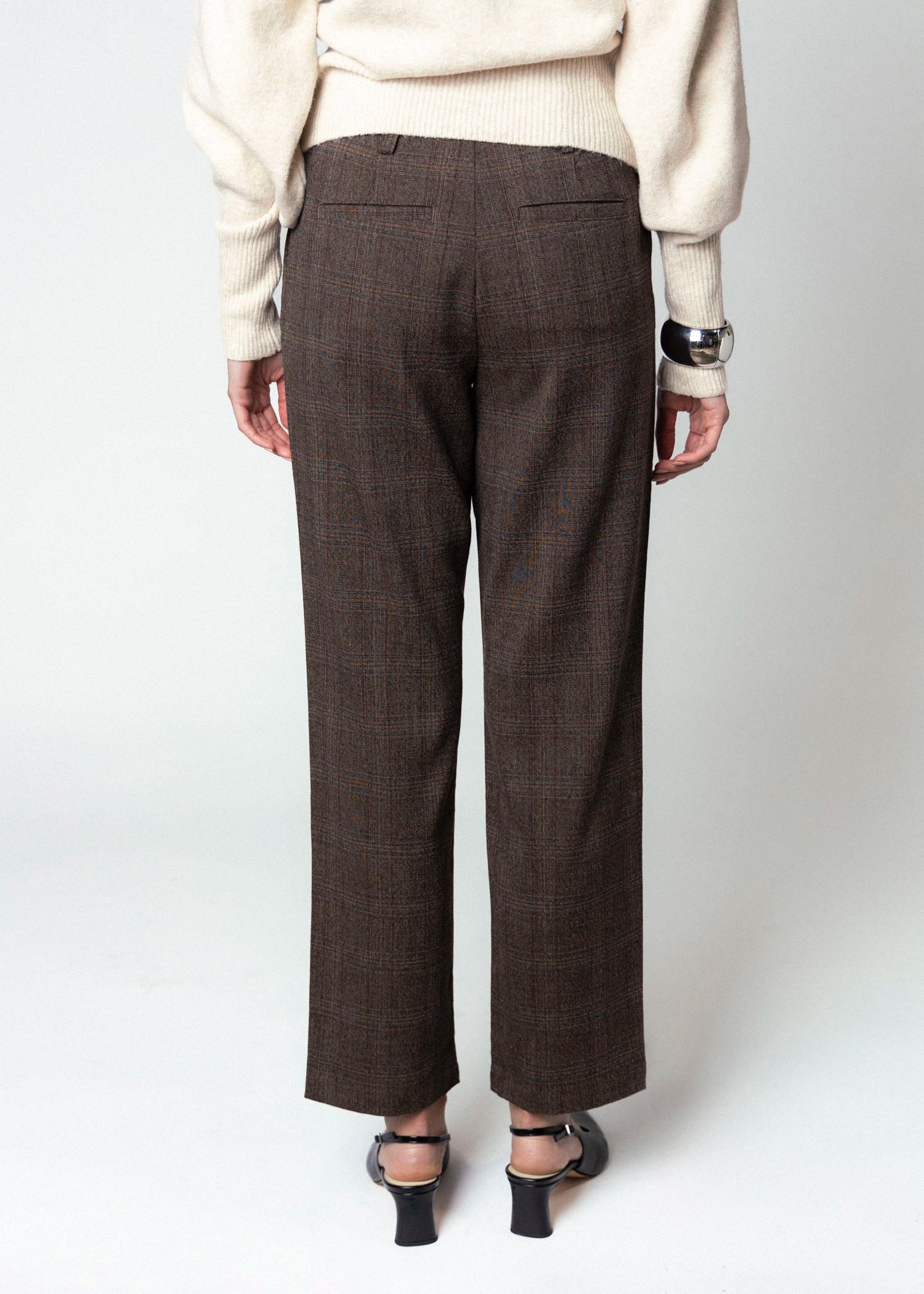 swatch_Espresso kut from the kloth avery plaid trouser pant