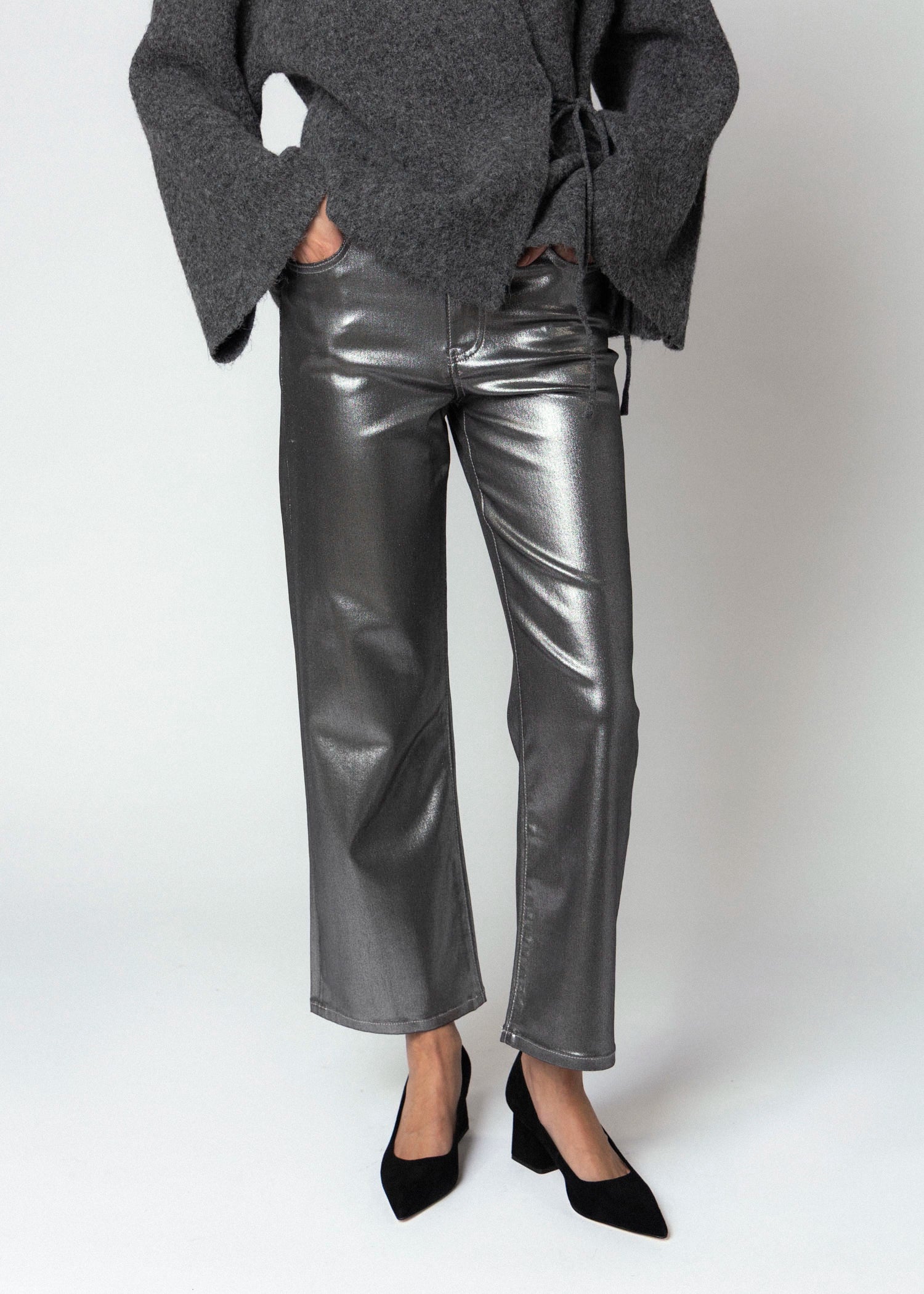 swatch_Silver kut from the kloth charlotte wide leg jean