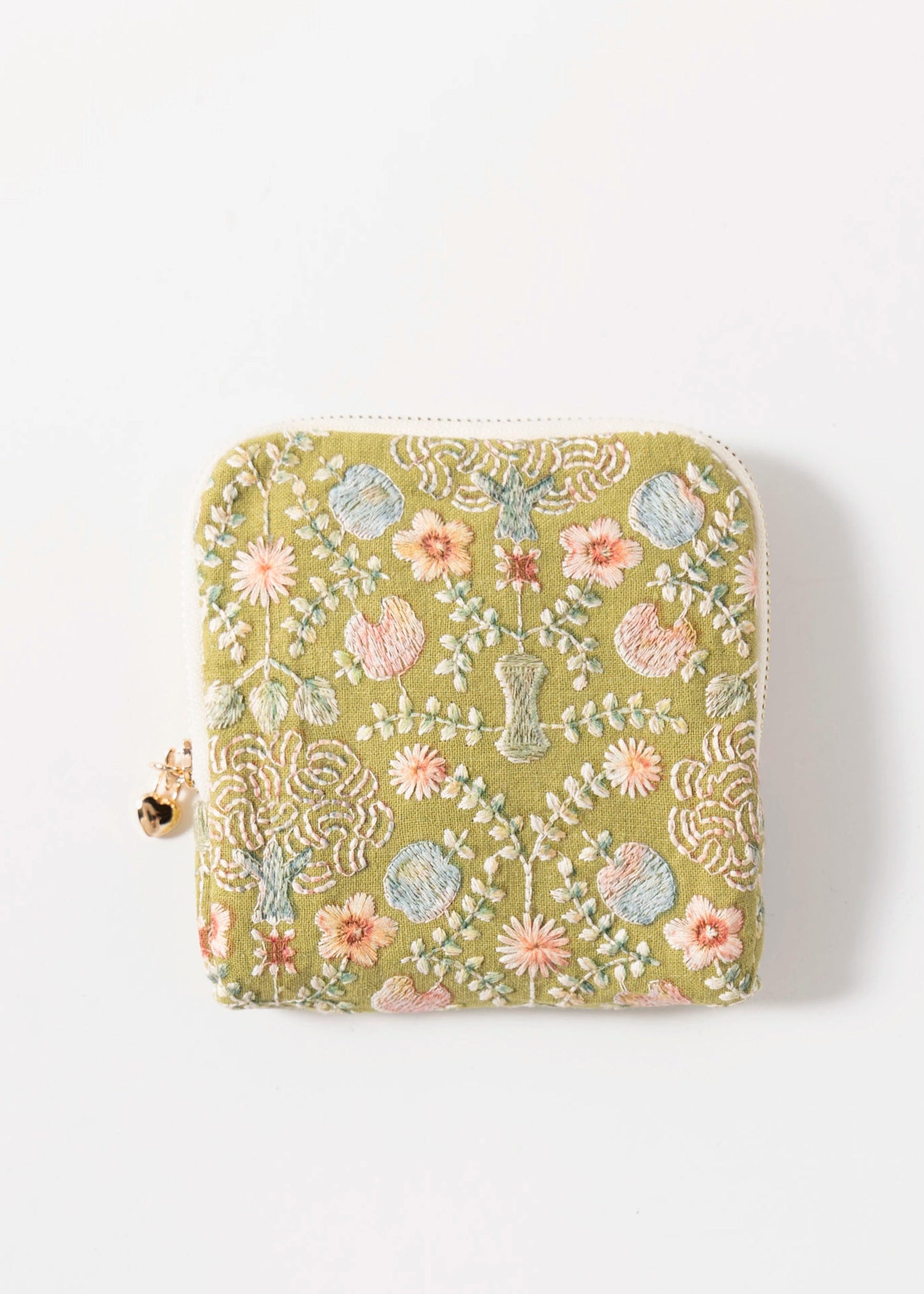 swatch_Green floral embroidered travel jewelry case