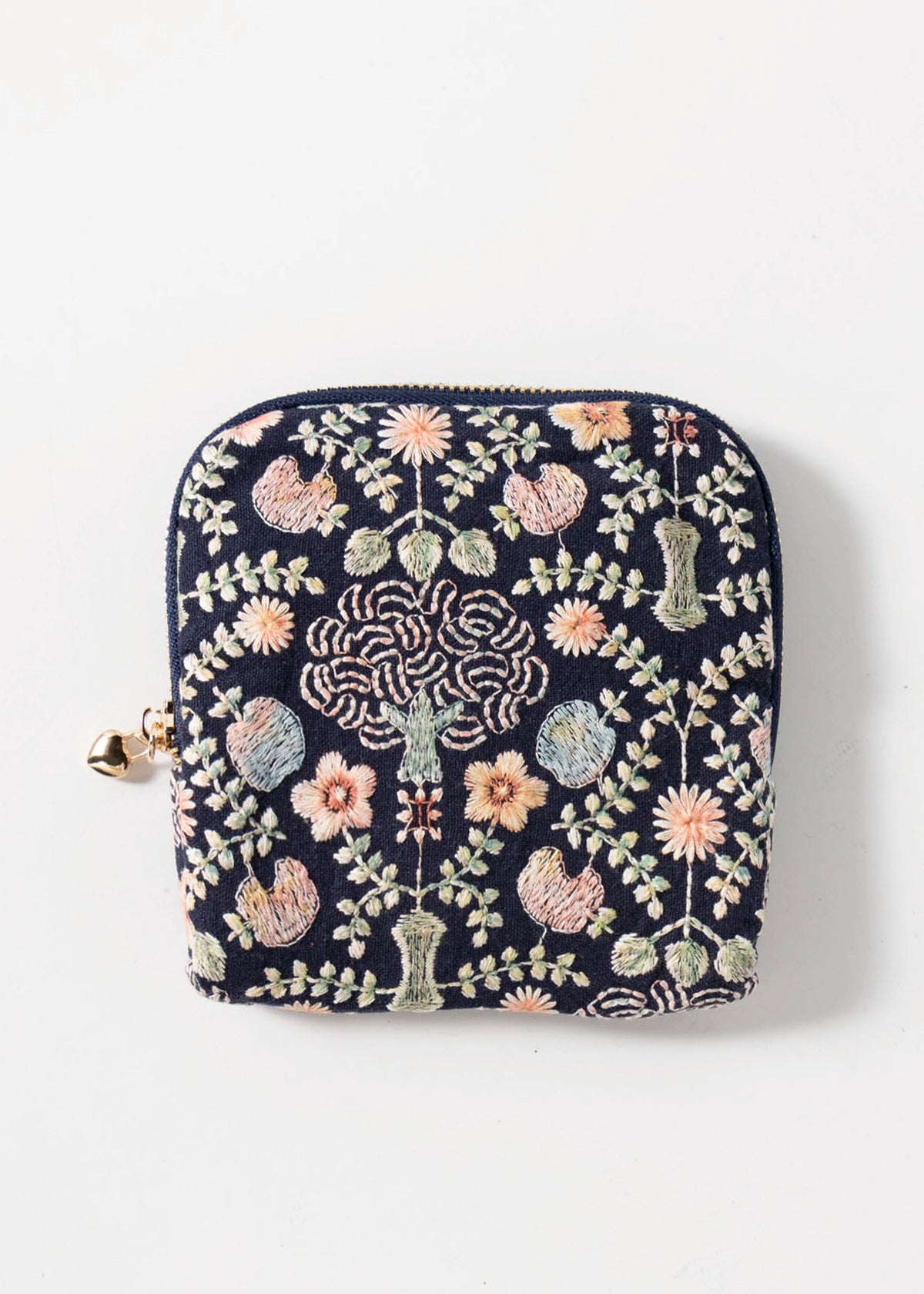 swatch_Navy floral embroidered travel jewelry case