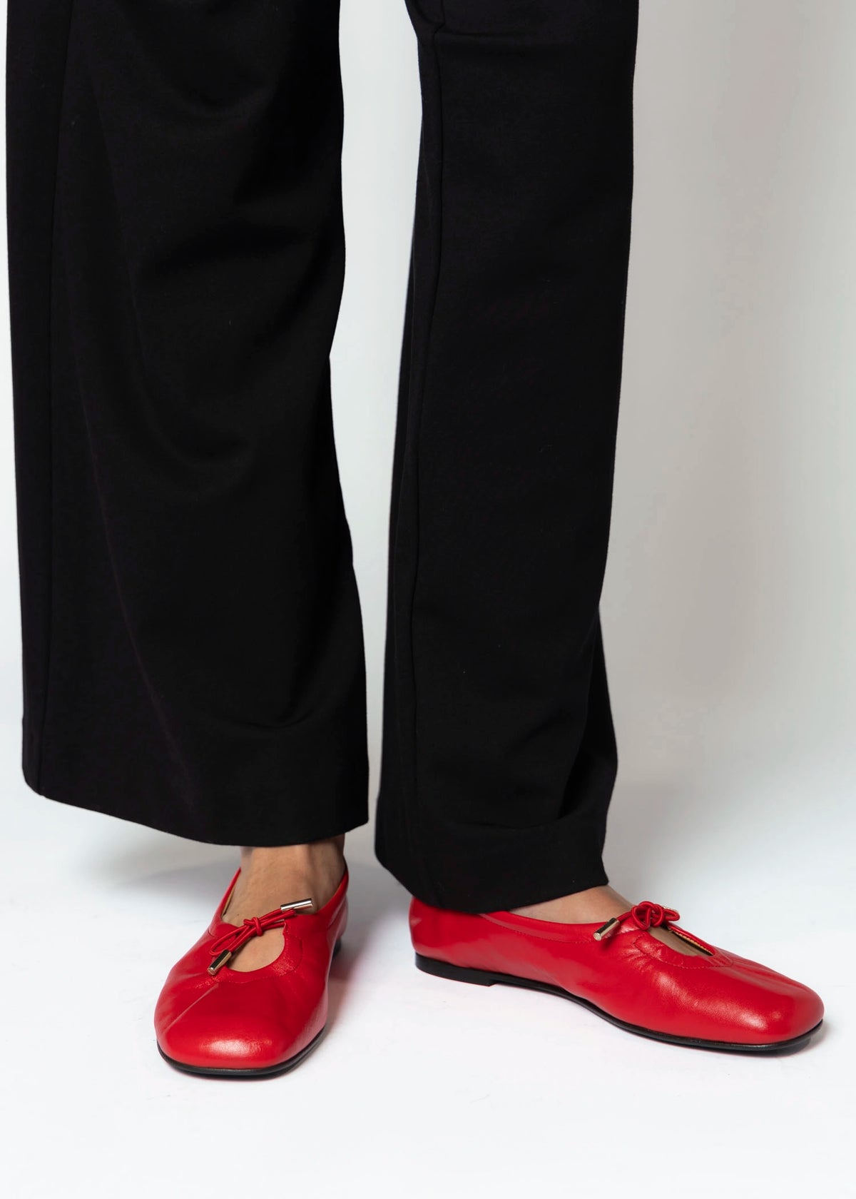 swatch_Red Leather alohas rosalind leather flat