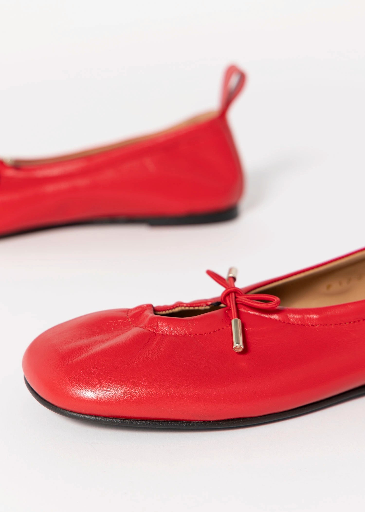 swatch_Red Leather alohas rosalind leather flat
