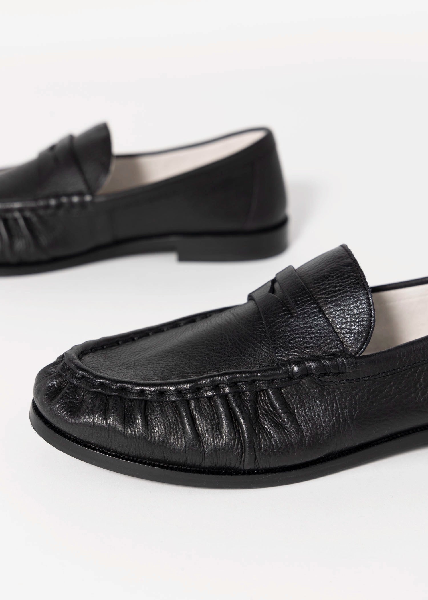 swatch_Black Leather oncept dover penny loafer