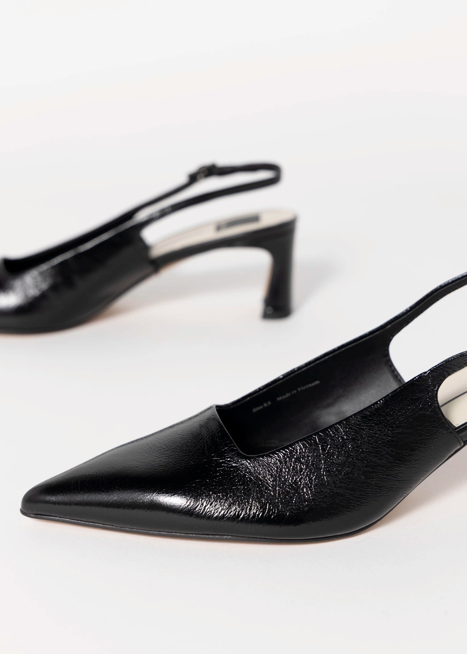 swatch_Black Leather dolce vita koko slingback pump