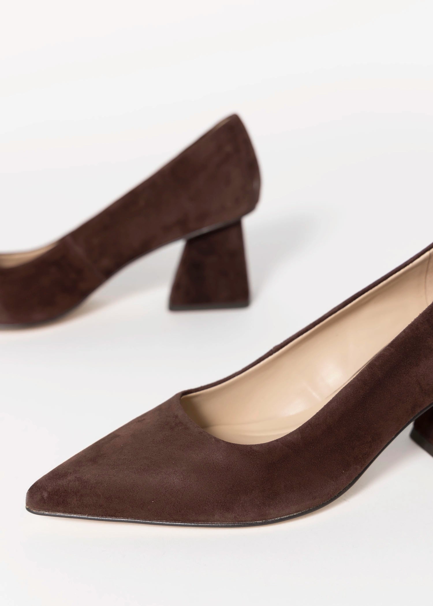 swatch_Chocolate Suede pelle moda inell pump