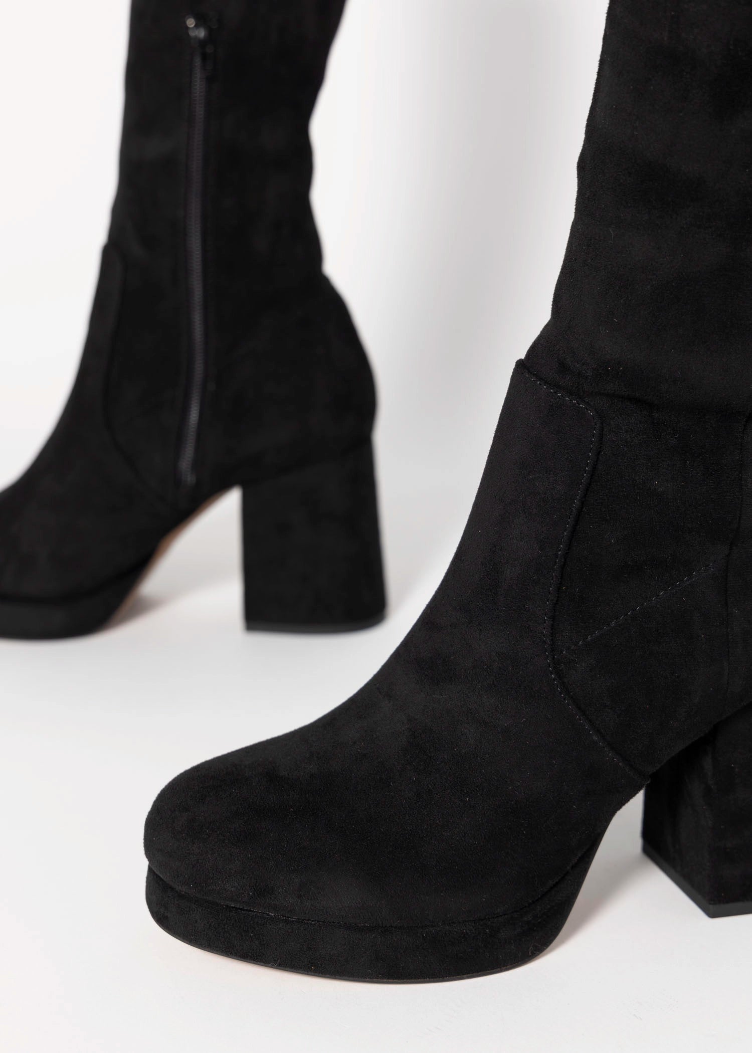 swatch_Black silent d georgia stretch platform boot