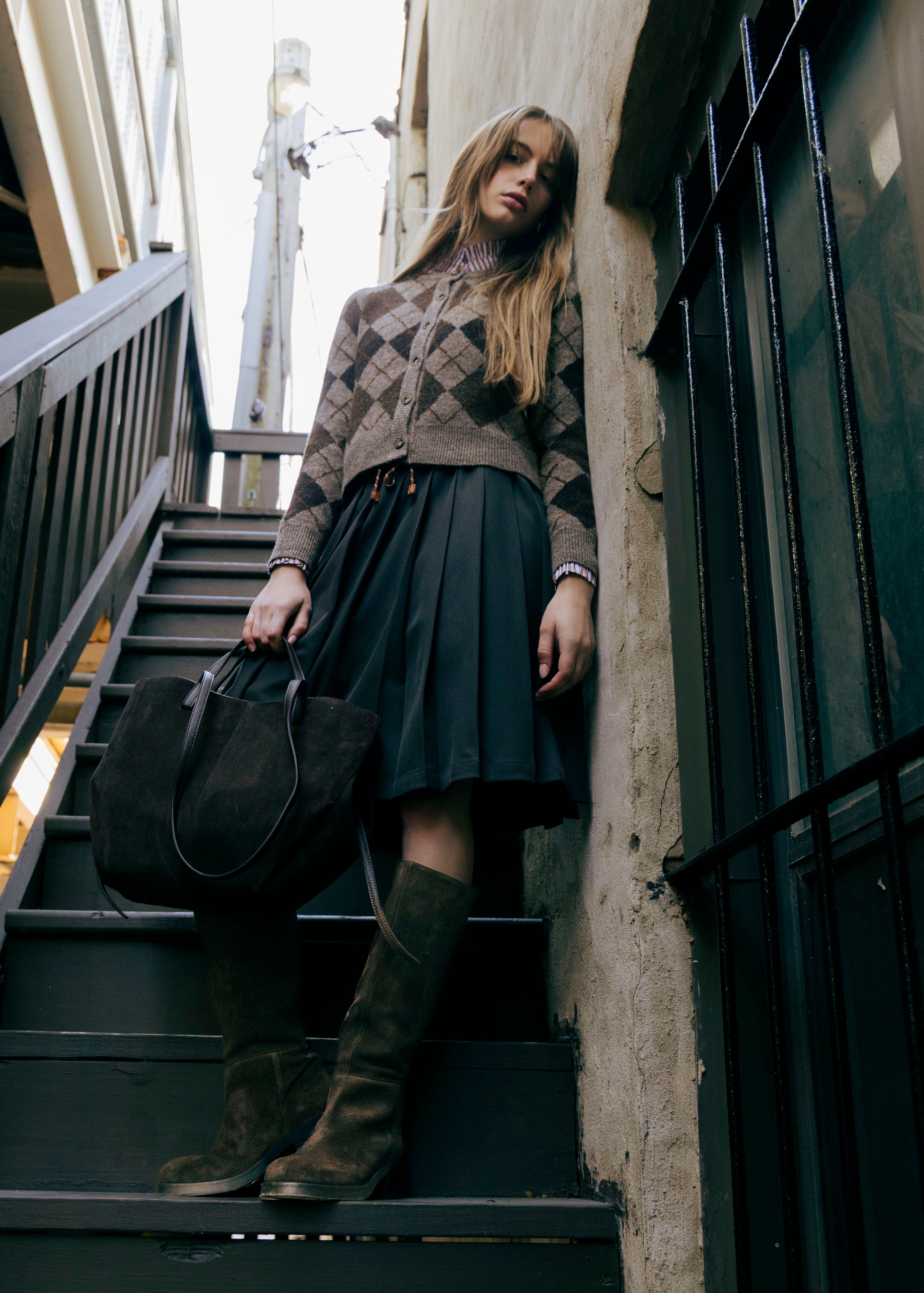 swatch_Charcoal drawstring pleated skirt