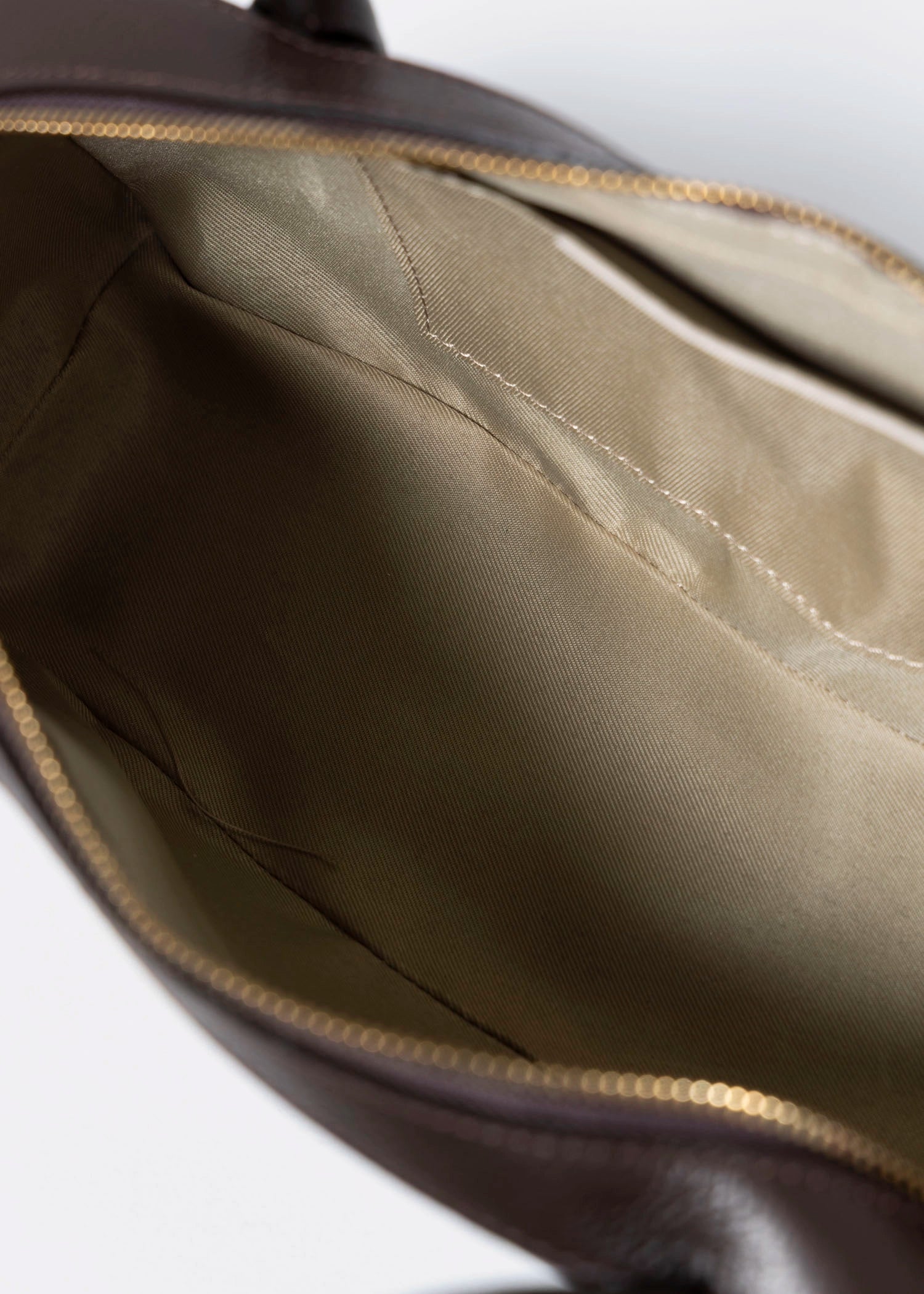 swatch_Chocolate leather shoulder bag