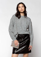 swatch_Silver metallic evening clutch