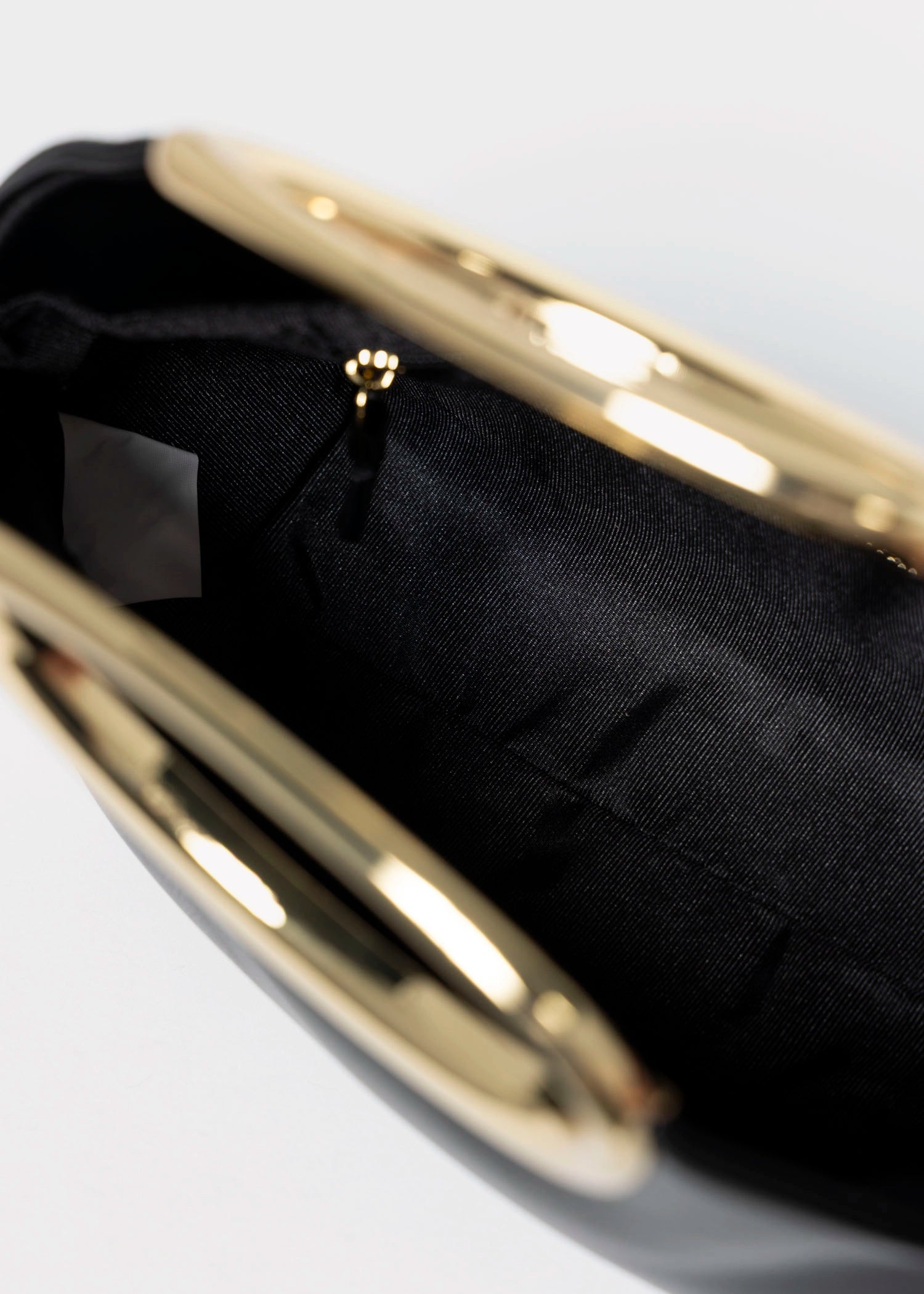 swatch_Black alina bag