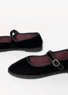 swatch_Black velvet mary jane flabelus