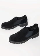 swatch_Black Suede zivana water resistant oxford