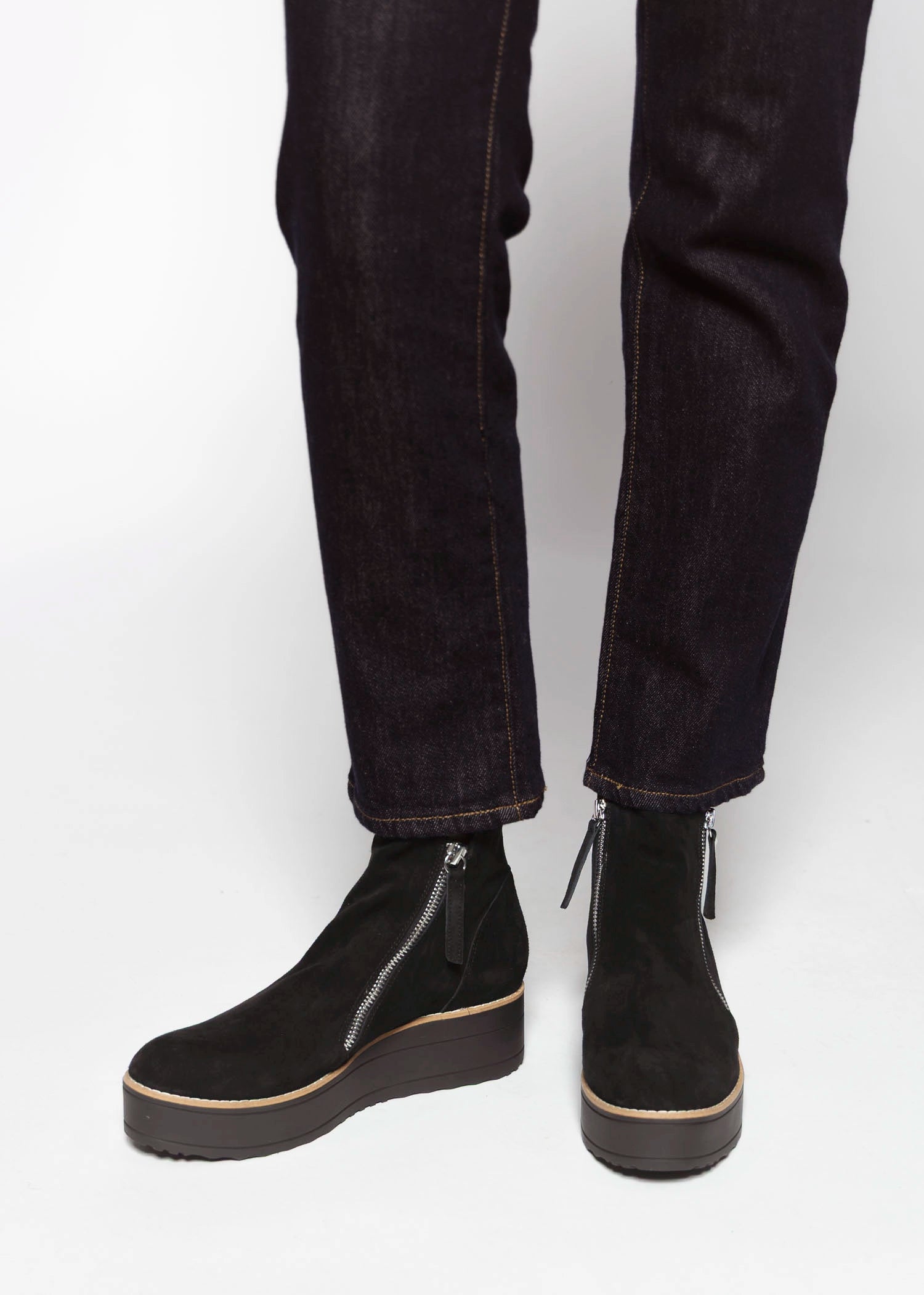 swatch_Black Suede nene platform boot