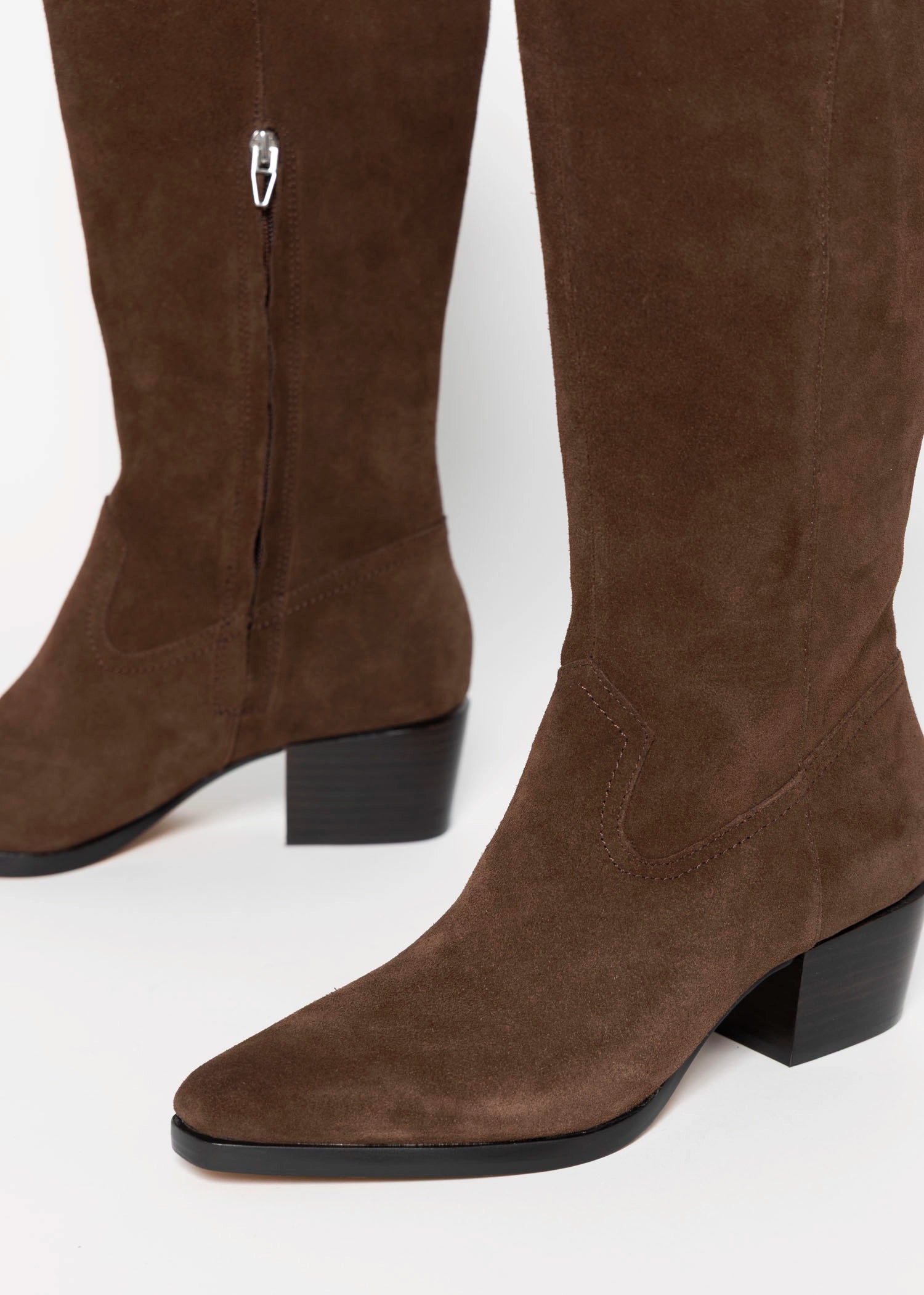swatch_Dark Brown Suede virona water resistant boot