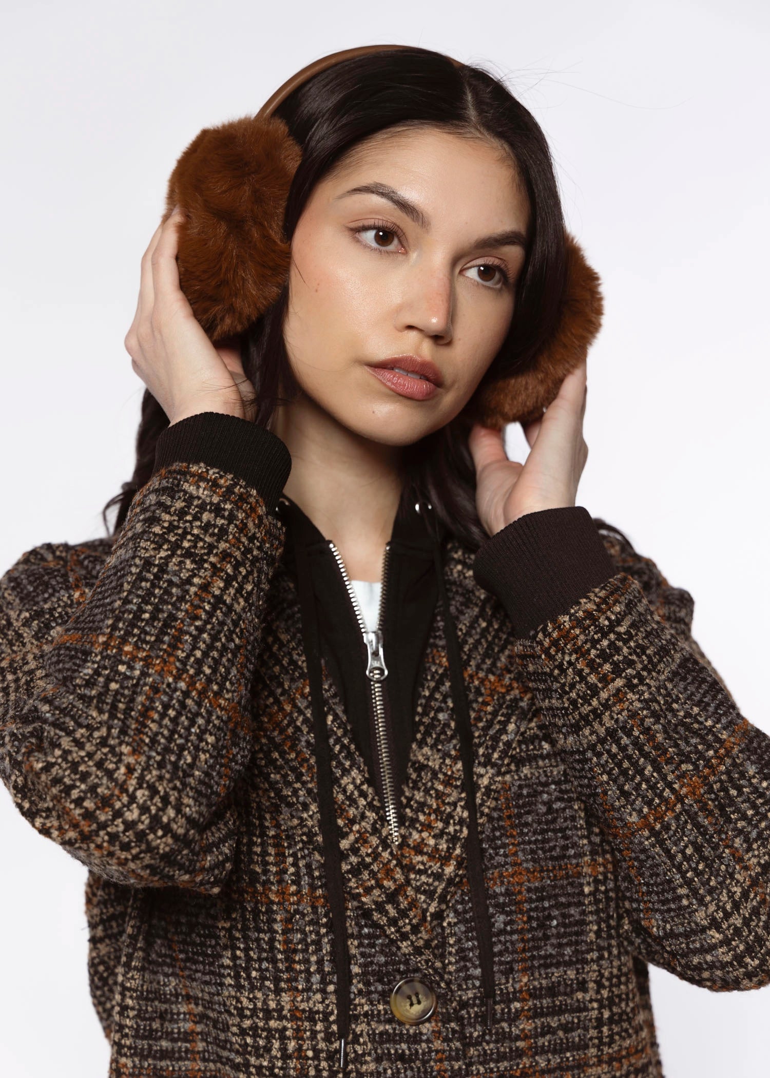 swatch_Brown faux fur earmuffs