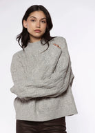 swatch_Grey cable knit sweater