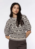 swatch_Black/Beige short sleeve sweater