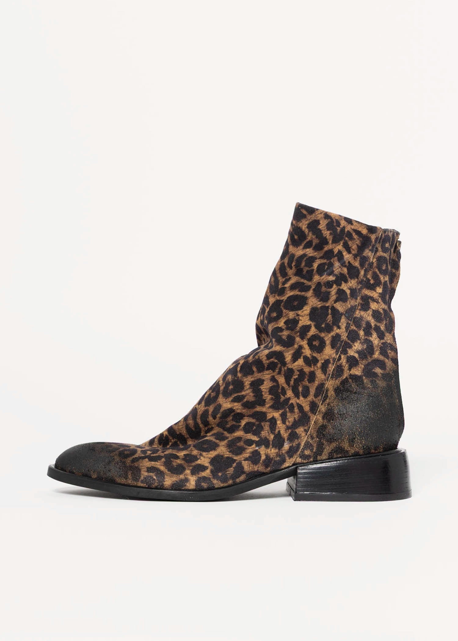 swatch_Leopard suede ankle boot