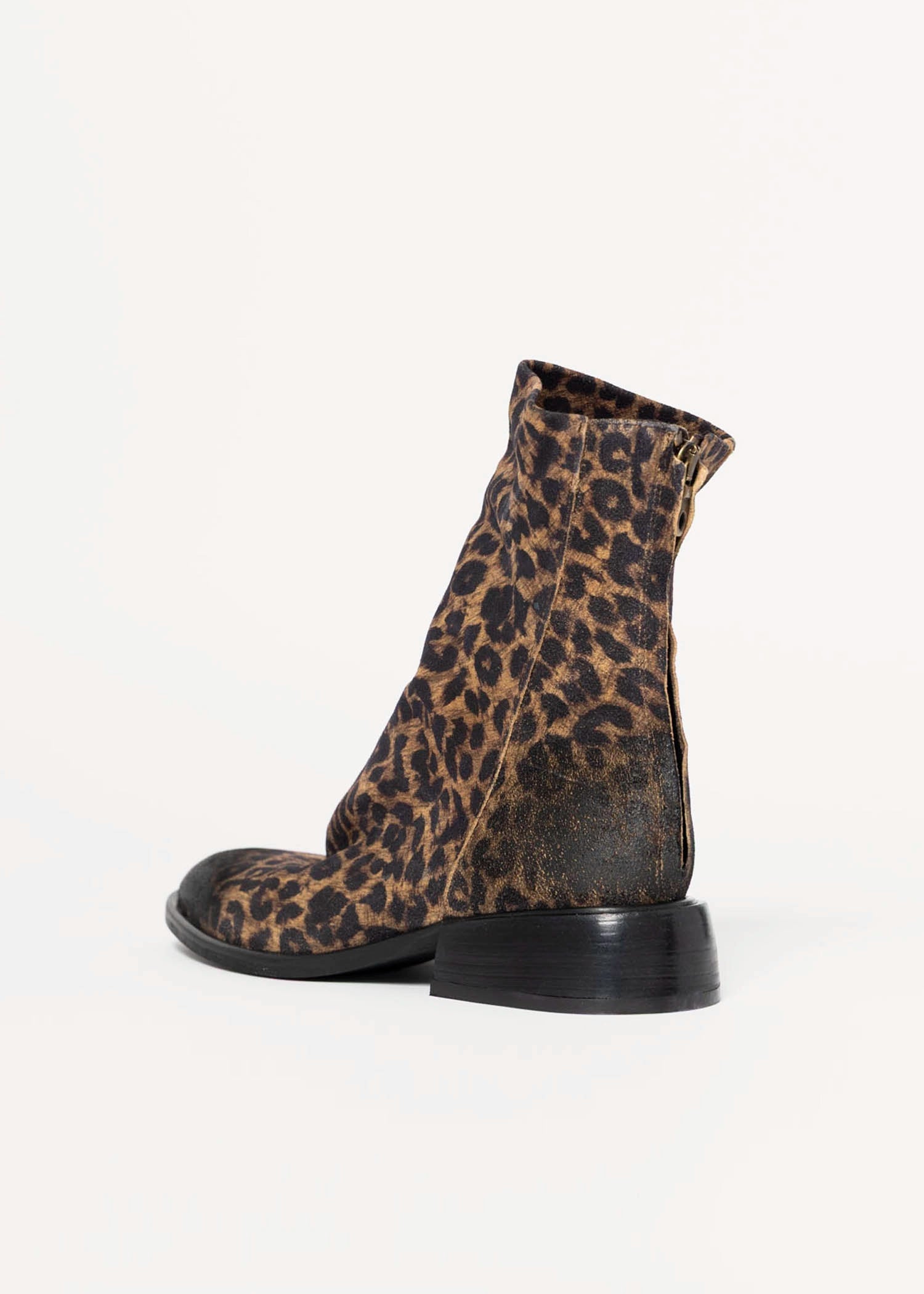 swatch_Leopard suede ankle boot