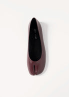 swatch_Wine Leather tabi flat