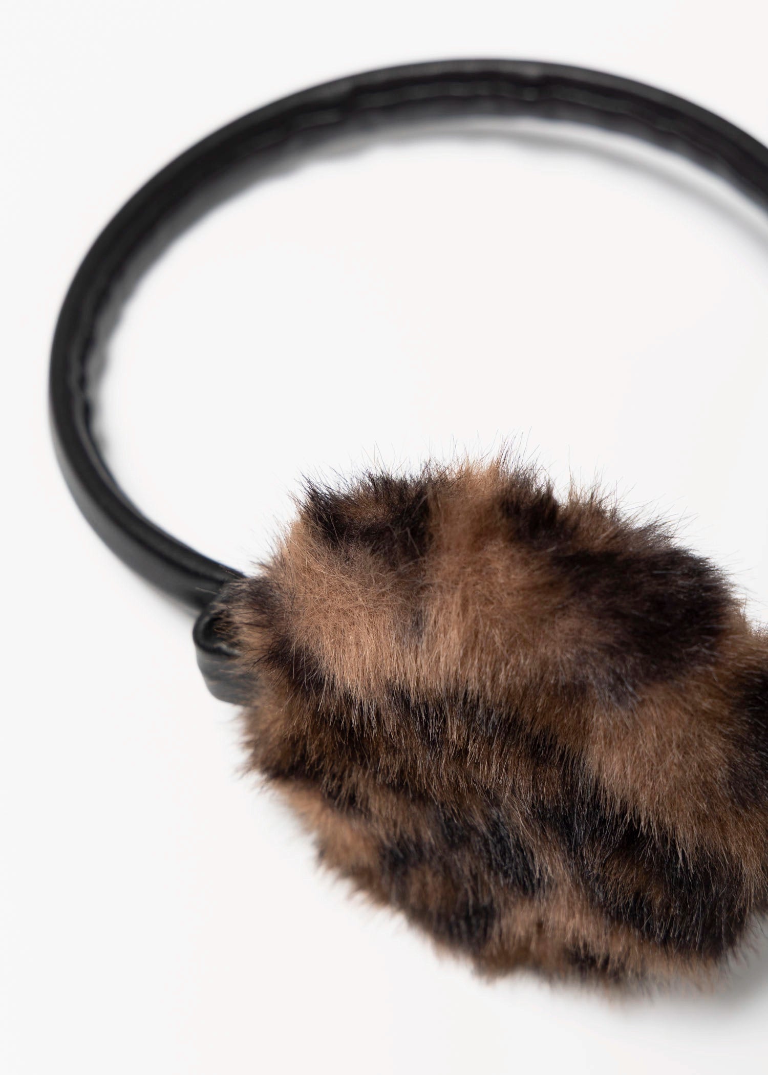 swatch_Brown sedgwick earmuffs