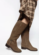swatch_Olive Suede kilian h2o boots