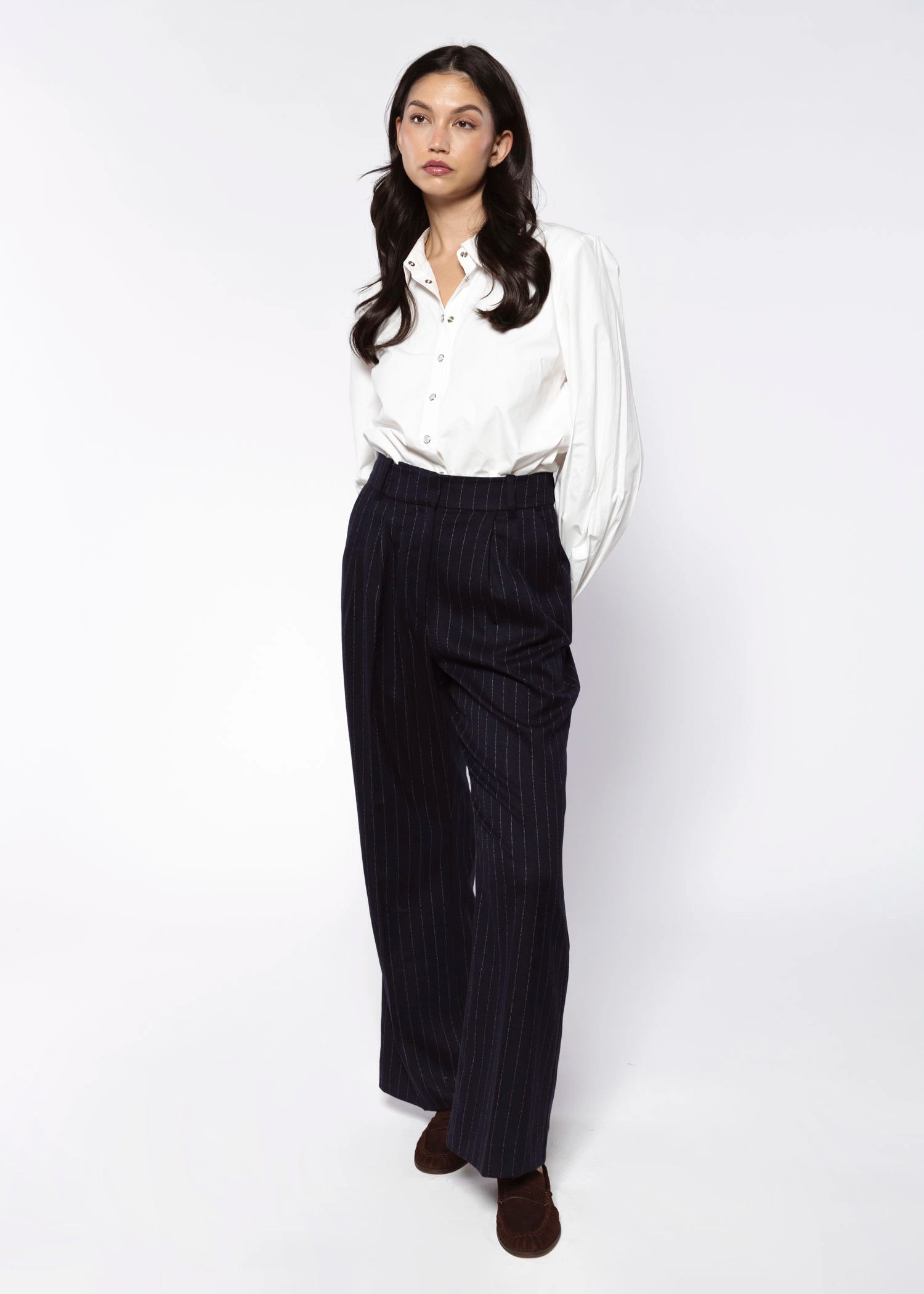 swatch_White button down shirt