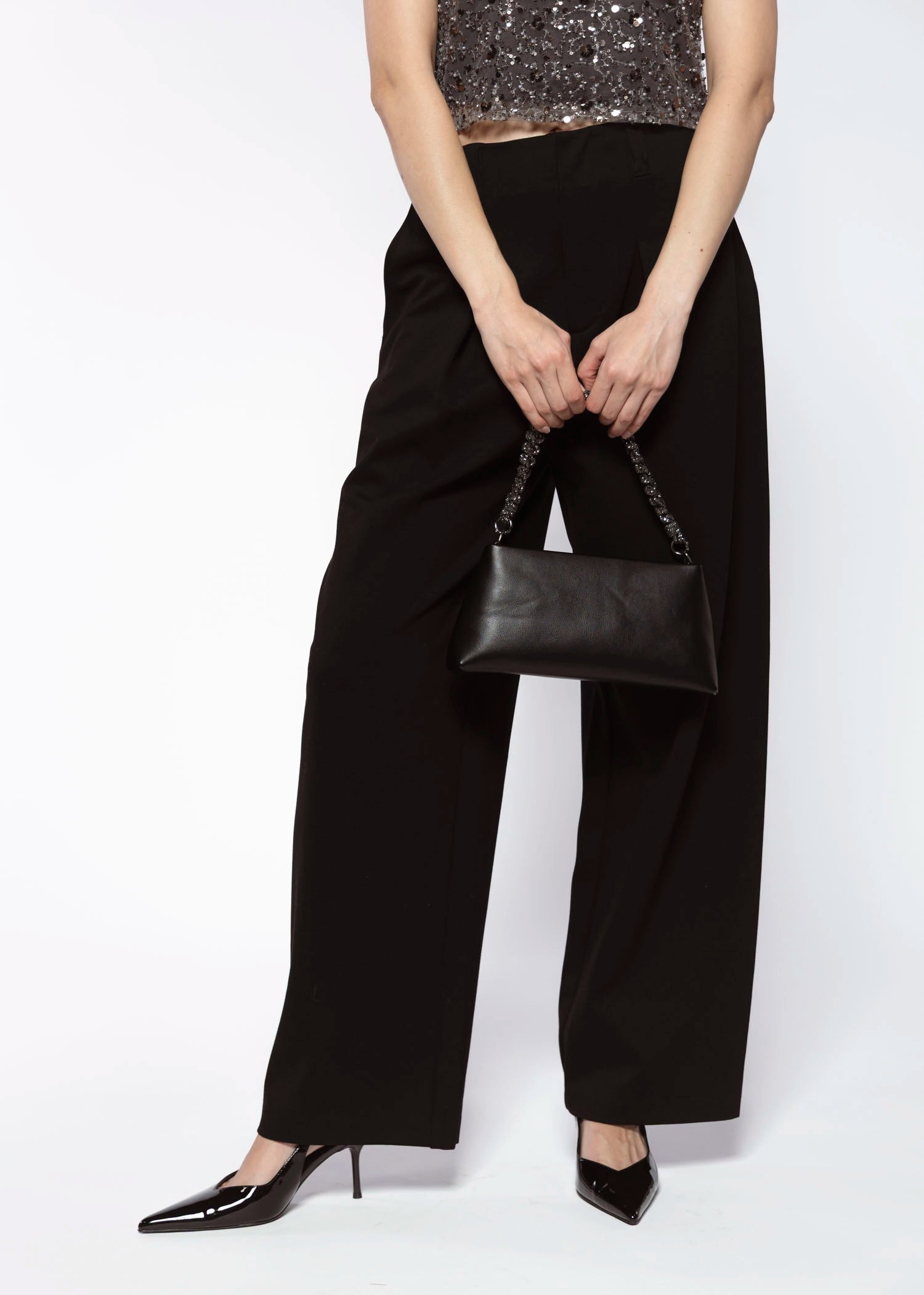 swatch_Black crystal handle bag