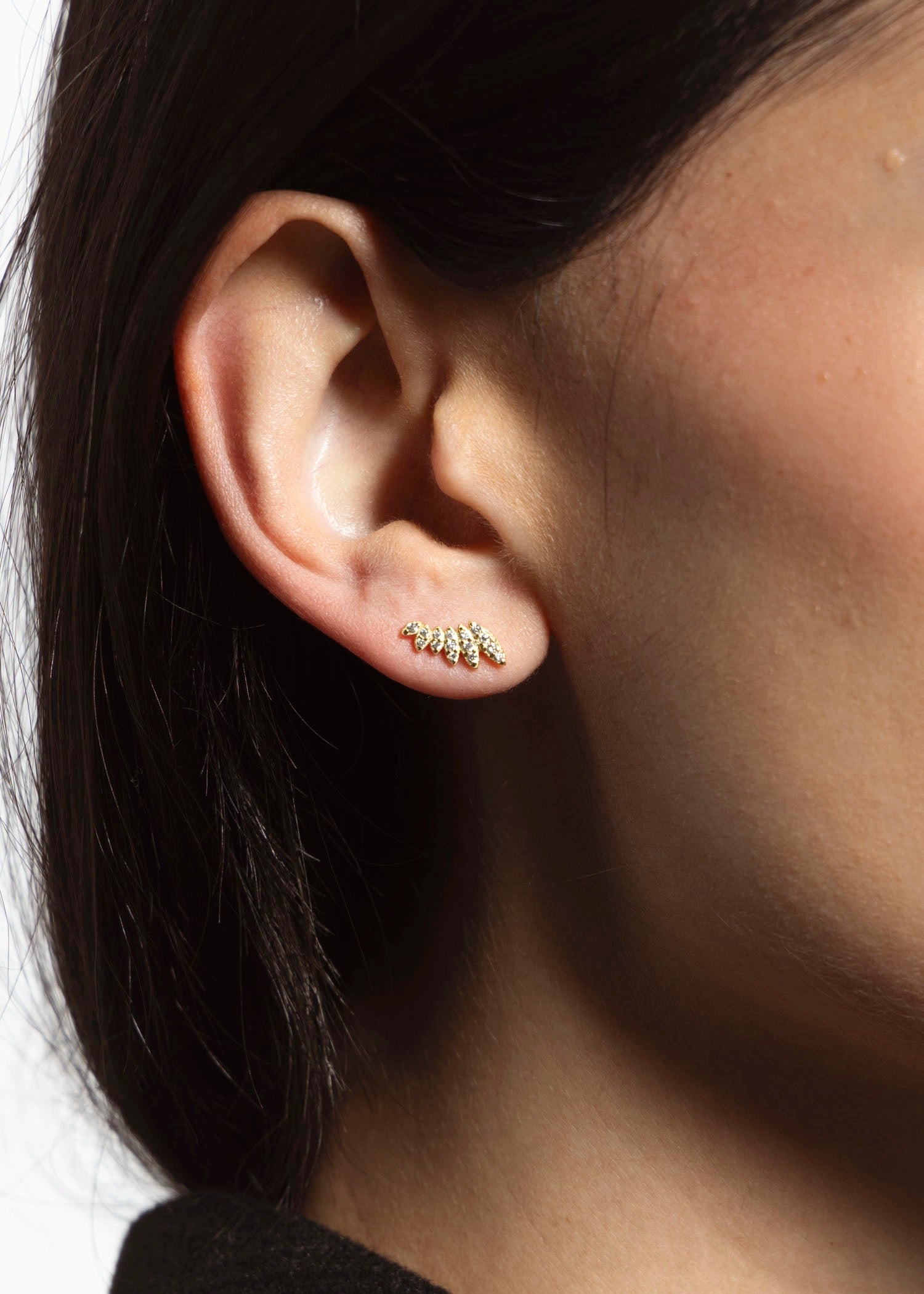 swatch_Gold cz crawler earring