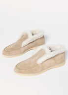 swatch_Sand Suede shearling lined bootie