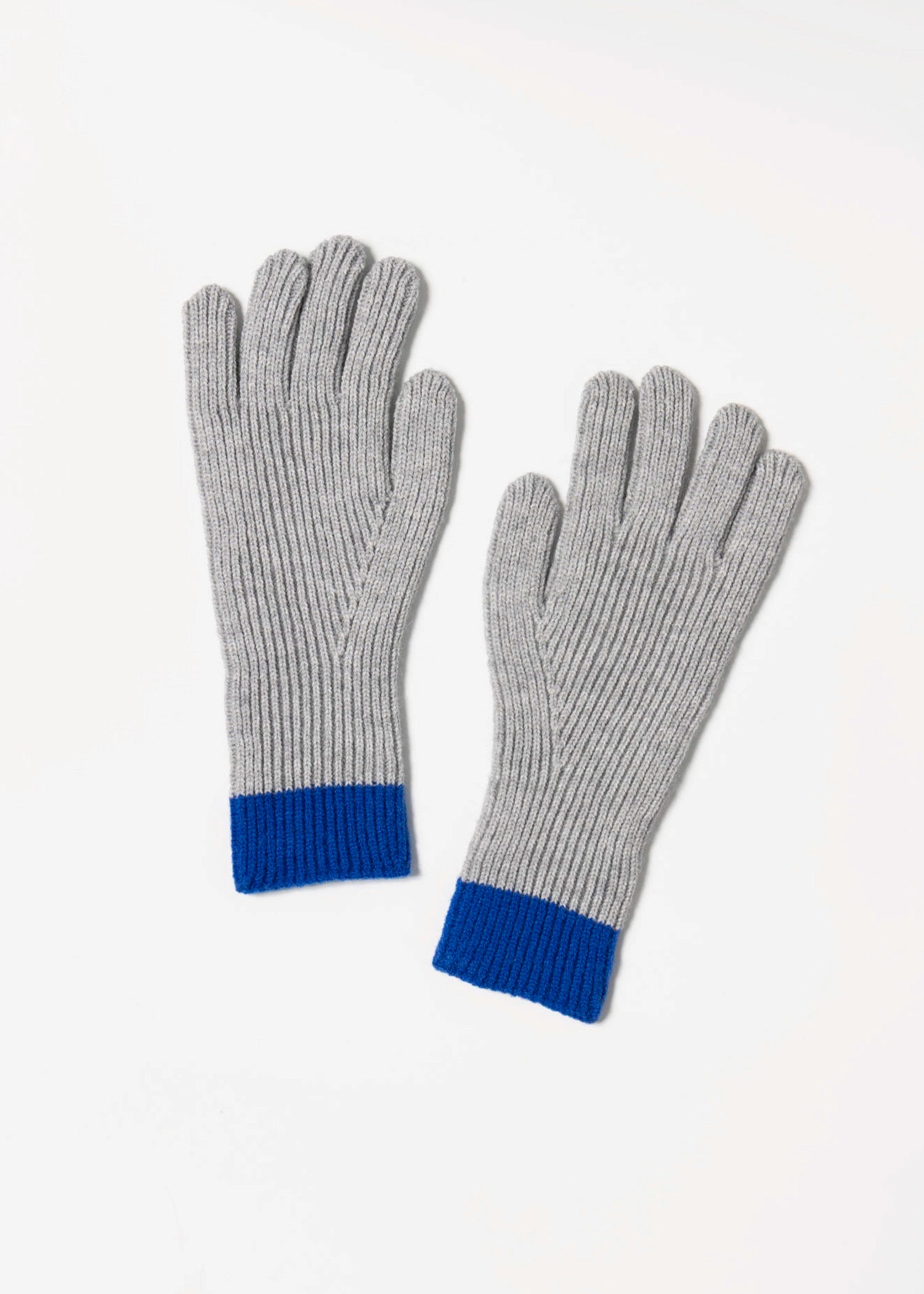 swatch_Grey colorblock knit gloves