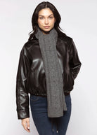 swatch_Charcoal cable knit scarf