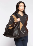 swatch_Black lindsey tote bag