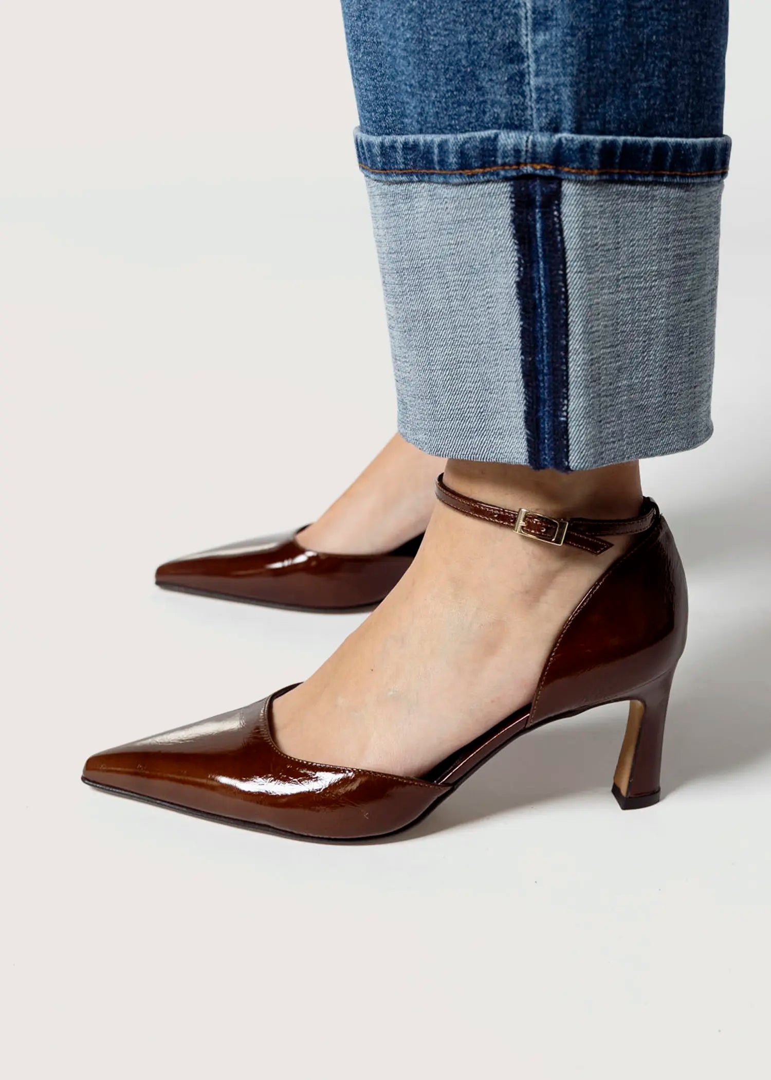 swatch_coffee patent halle dress pump heels