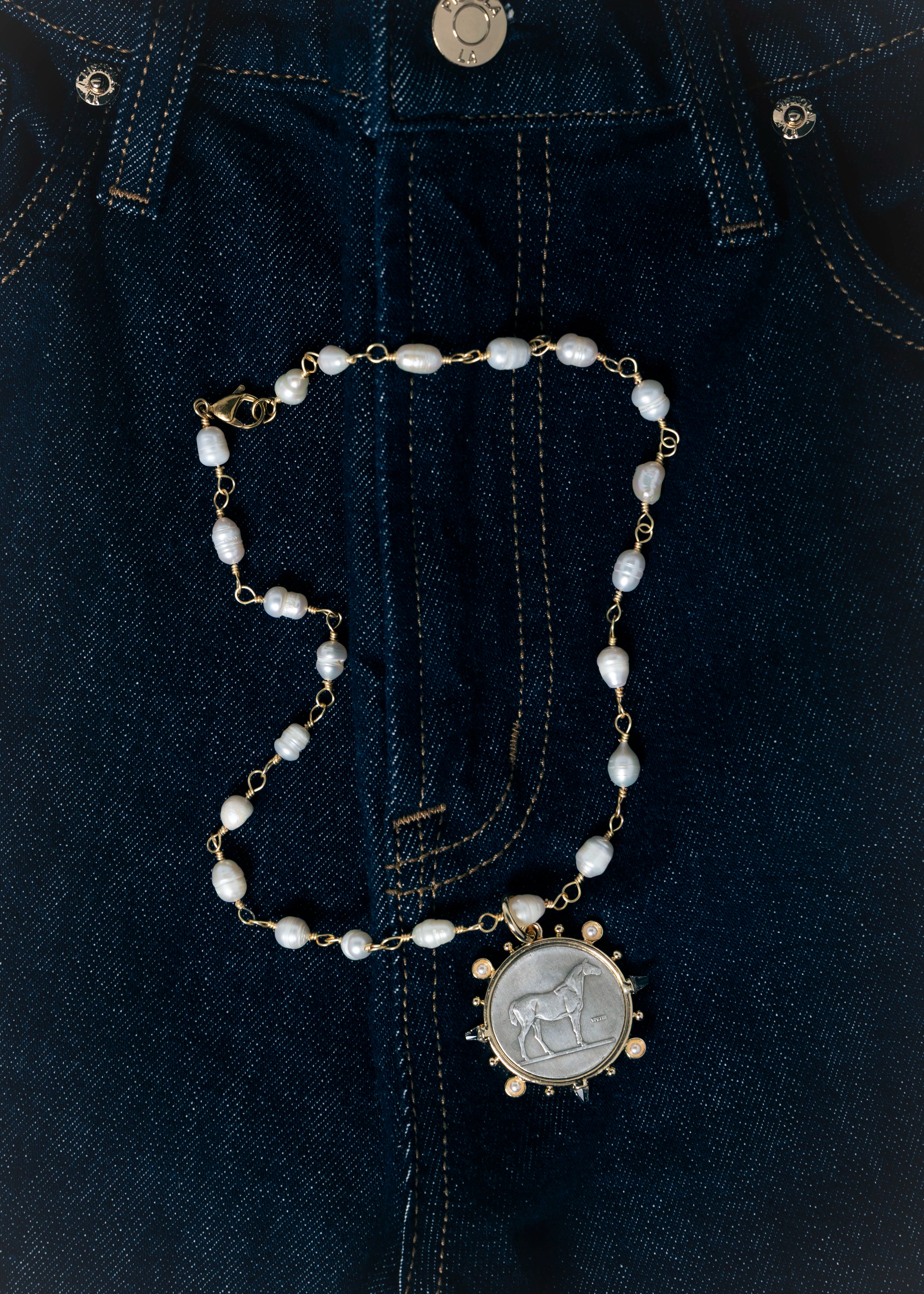 swatch_Silver pearl pony club necklace