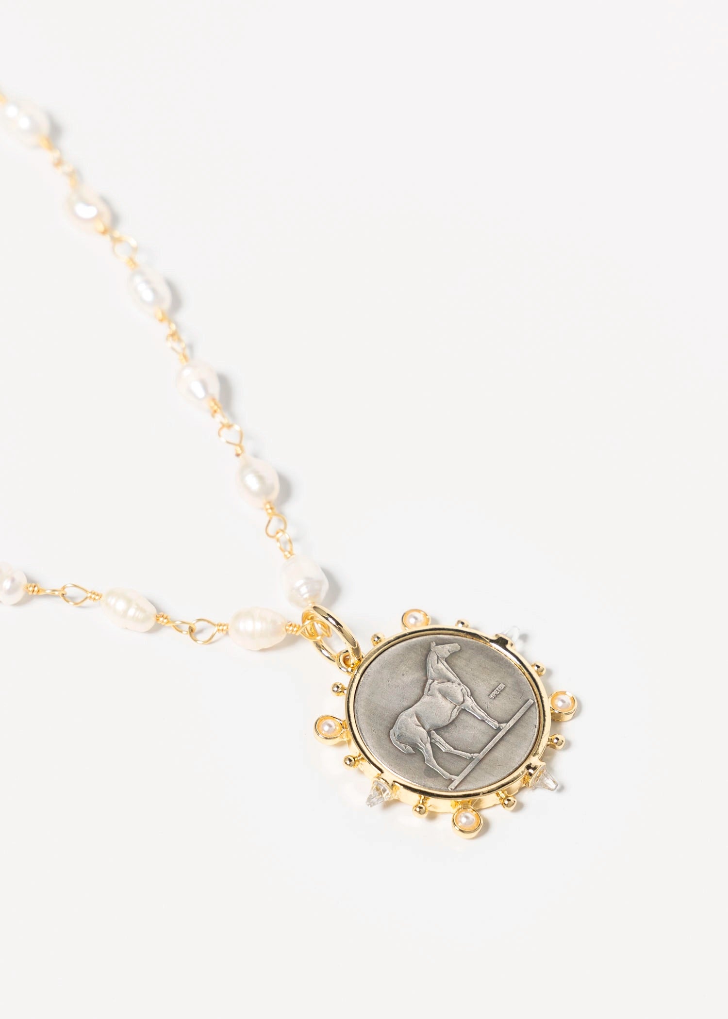 swatch_Silver pearl pony club necklace