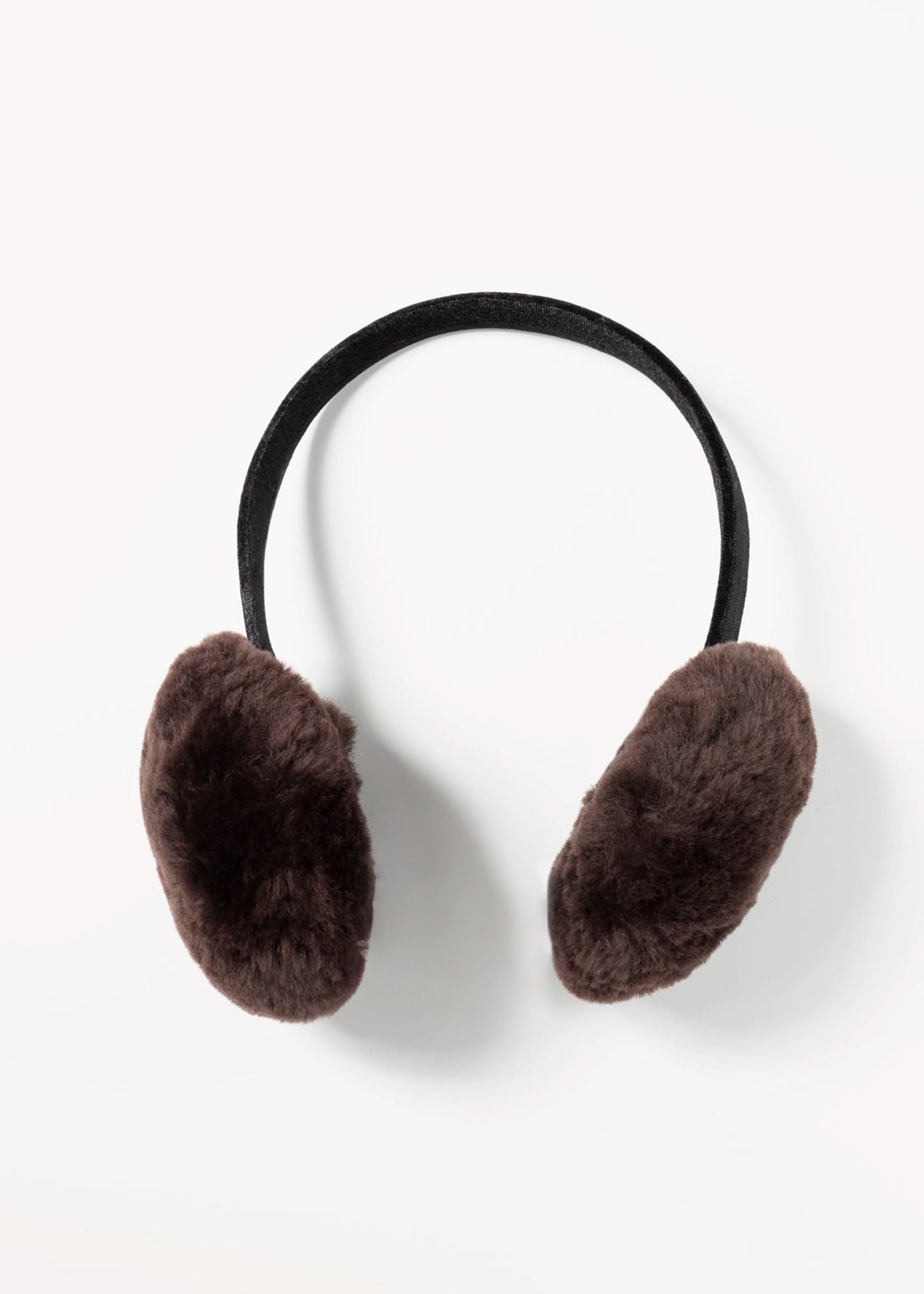 swatch_Brown sheepskin earmuffs