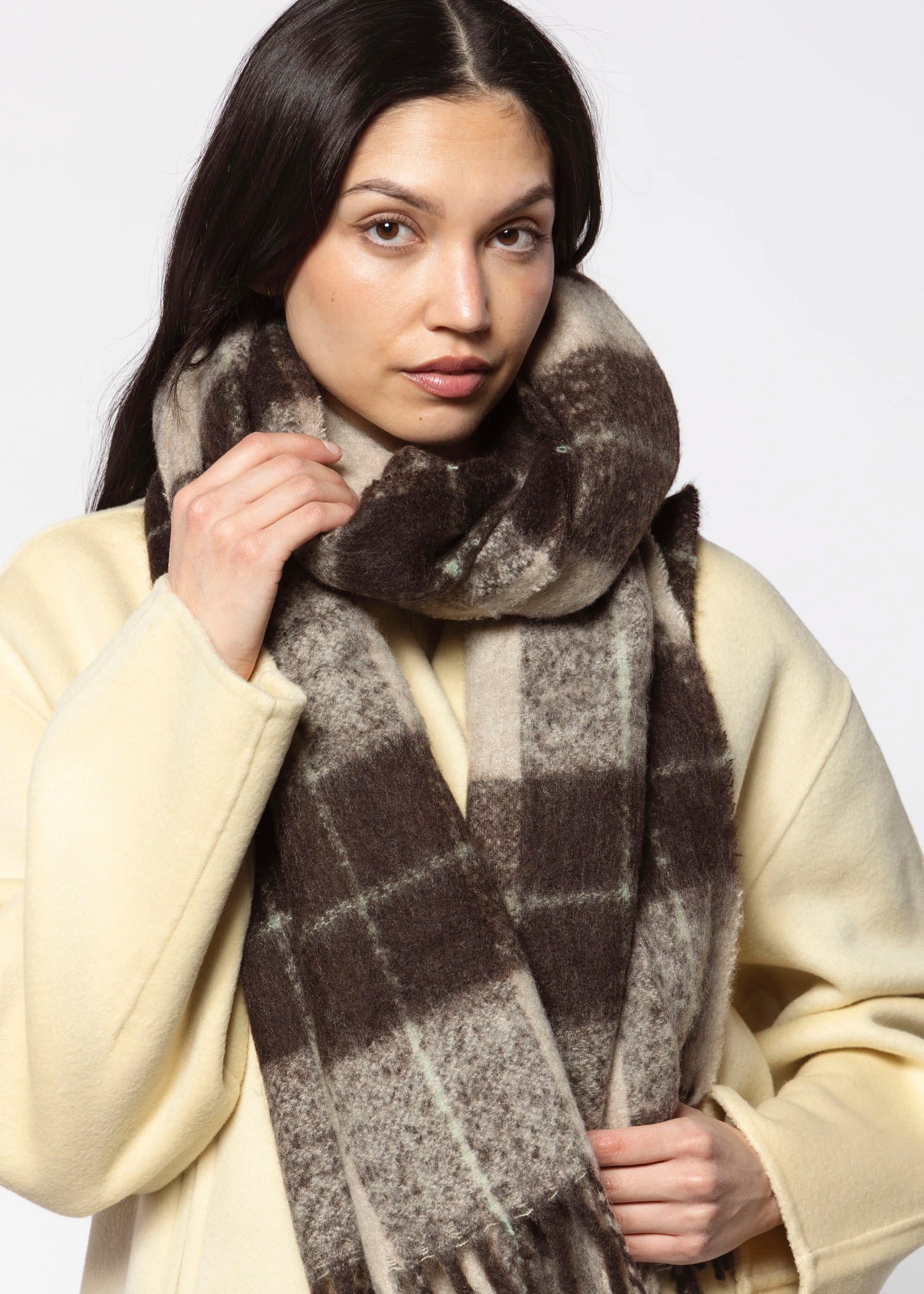 swatch_Chocolate plaid scarf