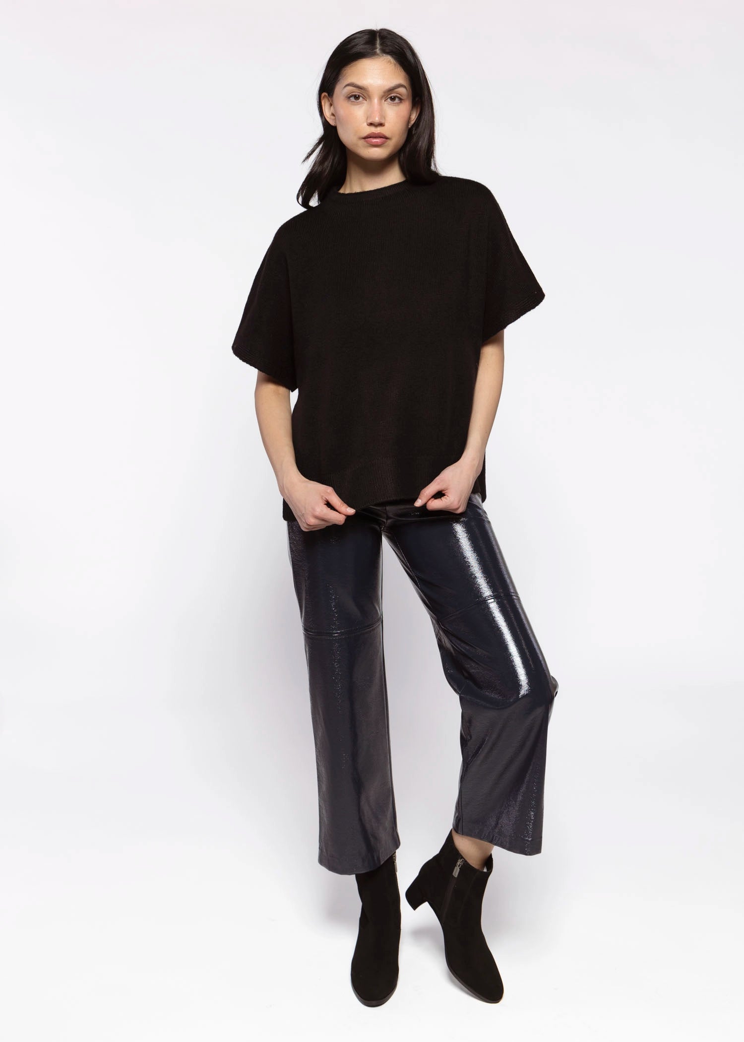 swatch_Black easy layering sweater