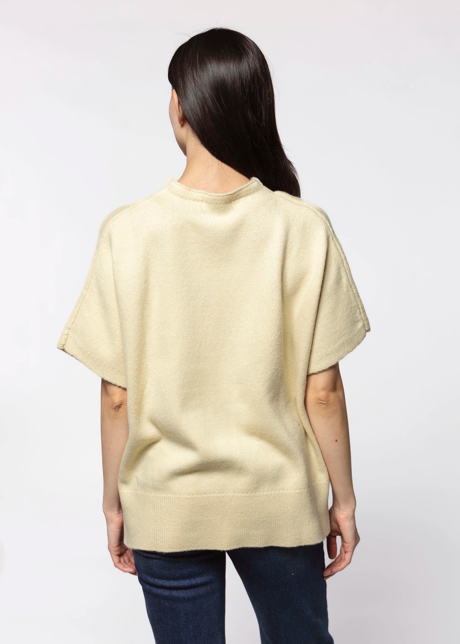 swatch_Butter easy layering sweater