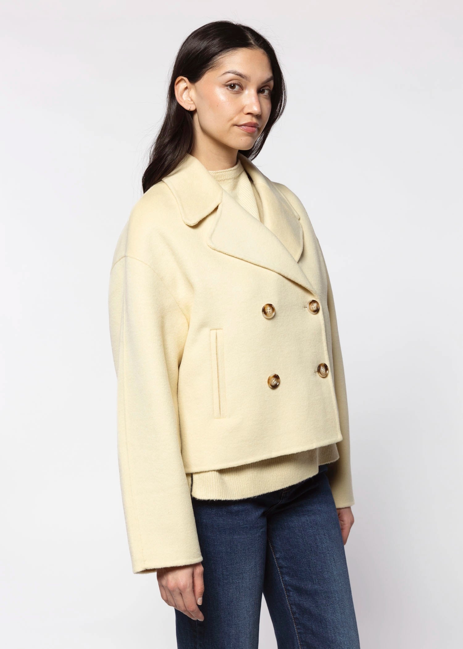 swatch_Butter karlie wool jacket