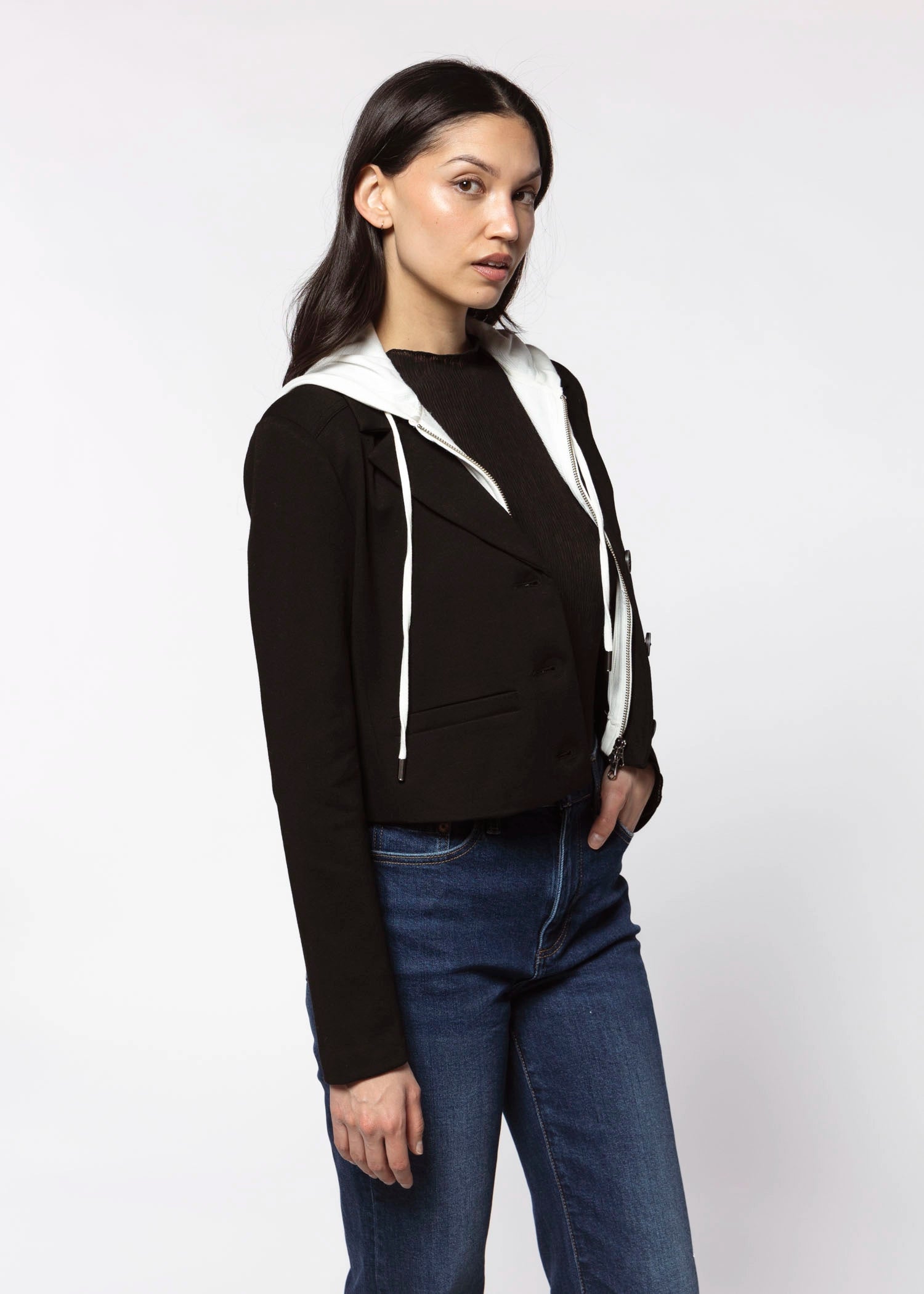 swatch_Black suzy dickie jacket