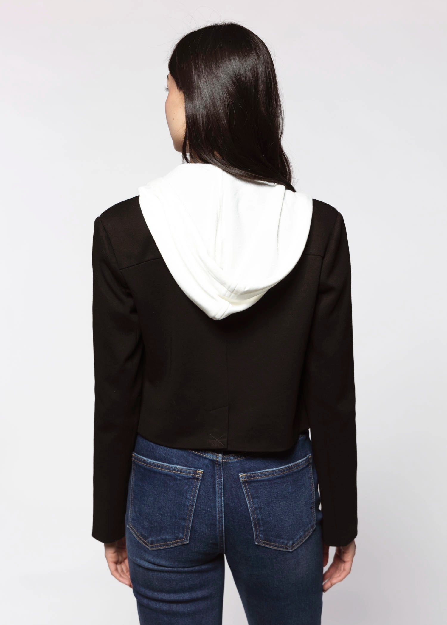 swatch_Black suzy dickie jacket