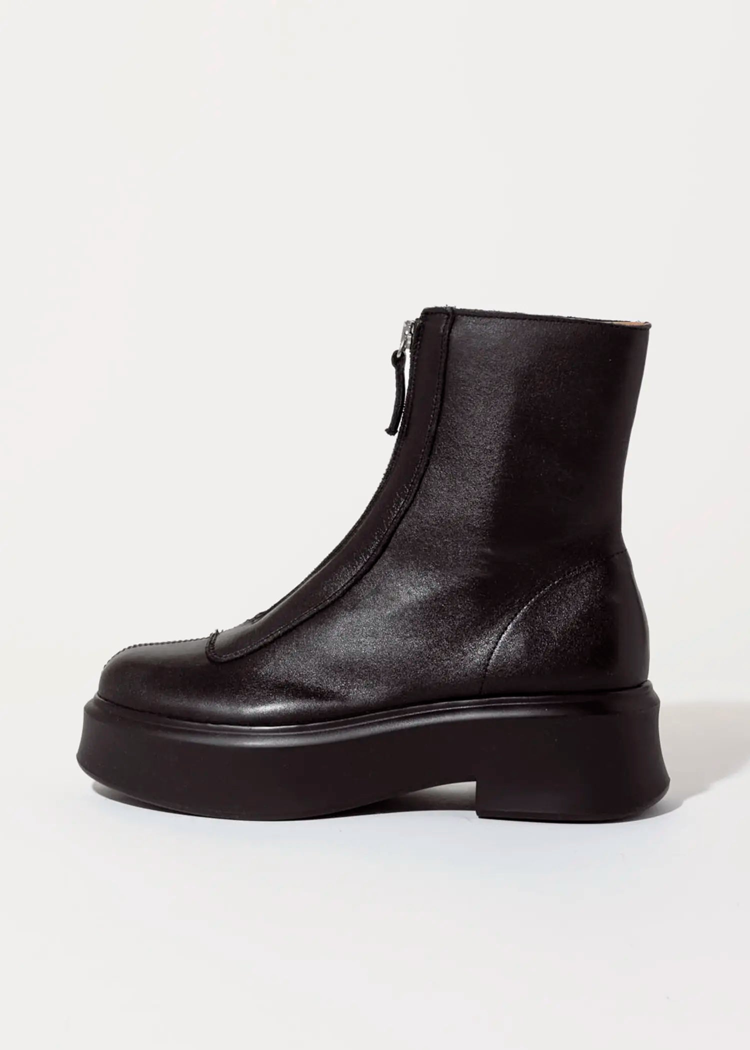 swatch_black jones center zip boot ankle boots